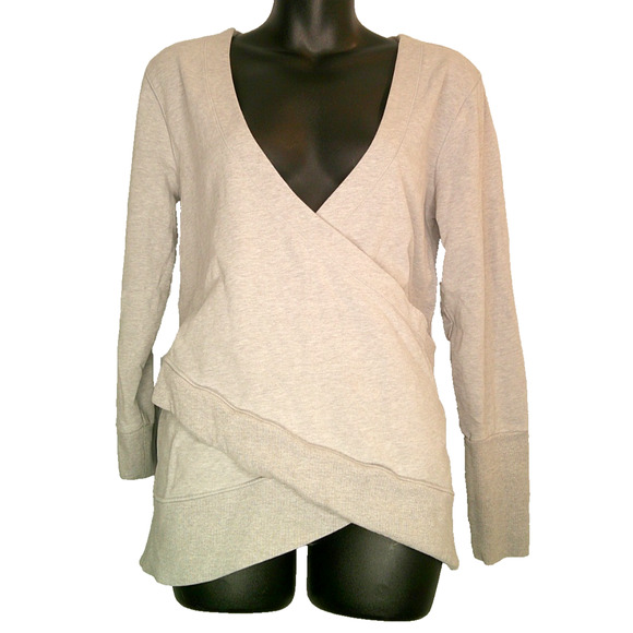 Lucy Women's Medium Gray Wrap Long Sleeve Shirt V-Neck - Picture 1 of 7
